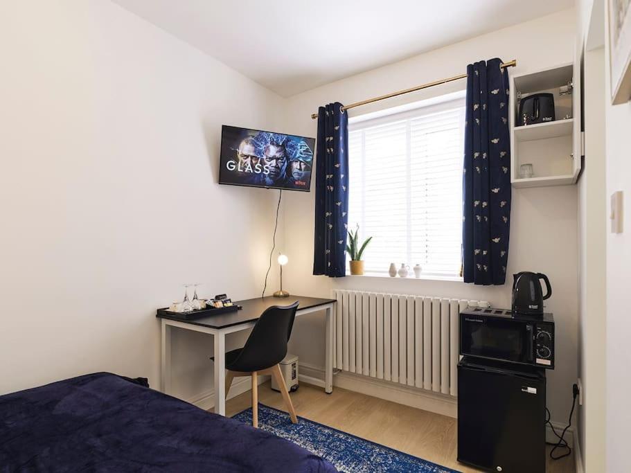Rofennie Suite -Luxury Ensuite Room! Maidstone Luaran gambar